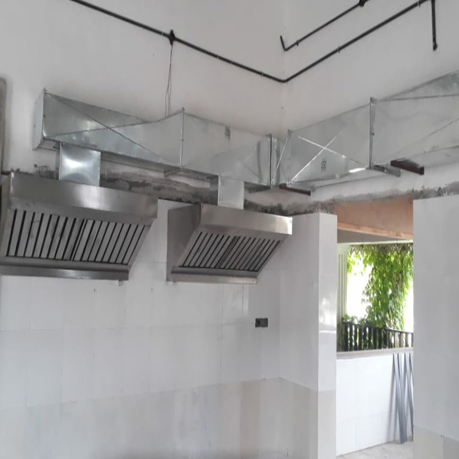 Four Burner range